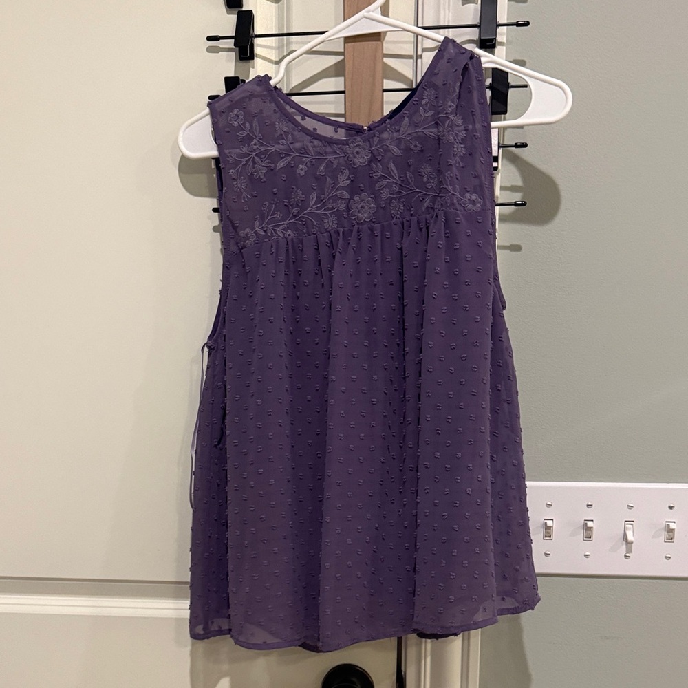 Francesca's Collections Purple Sleeveless Blouse